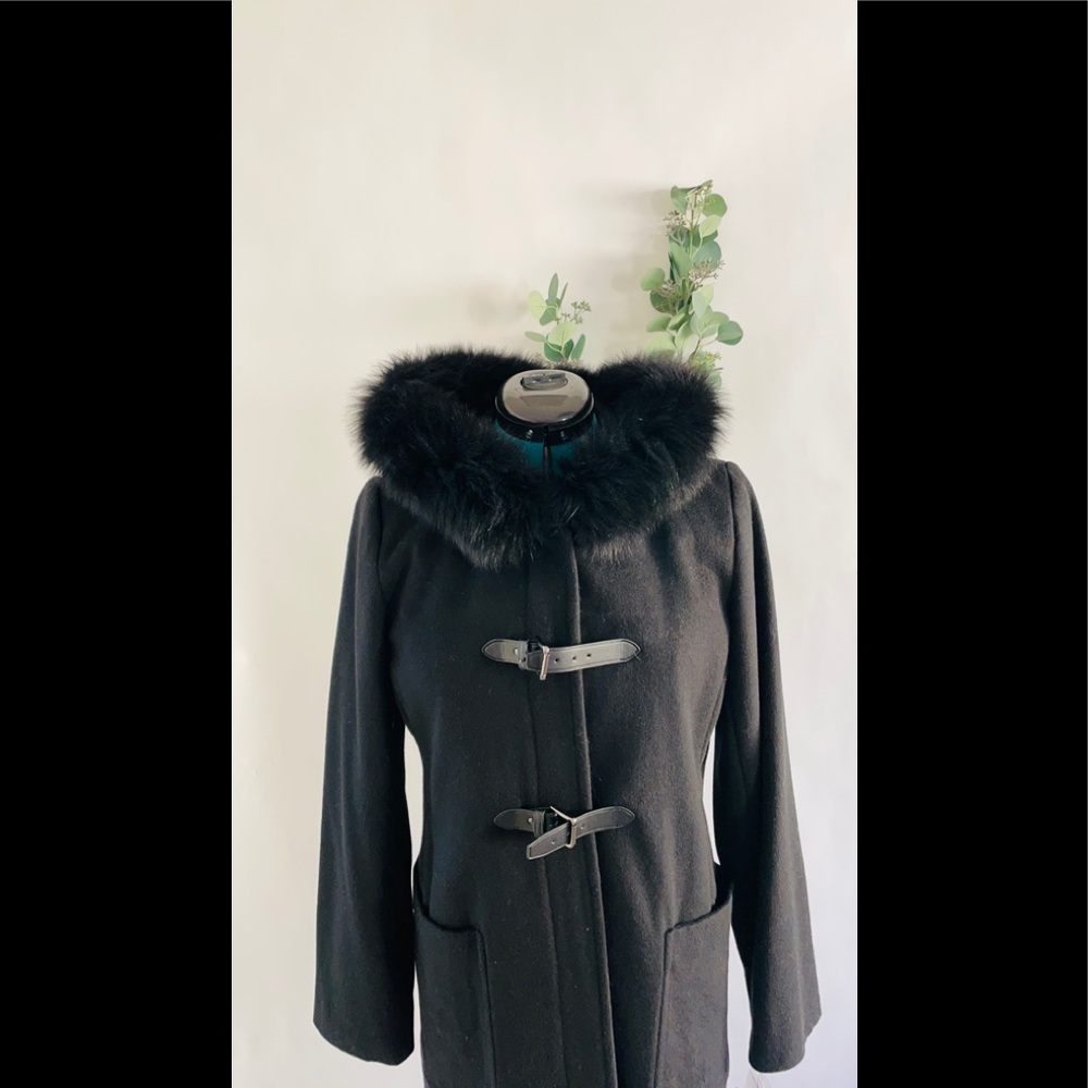 NWT Beautiful Scandinavian fox fur Trina Turk hooded toggle coat. Cozy pockets.